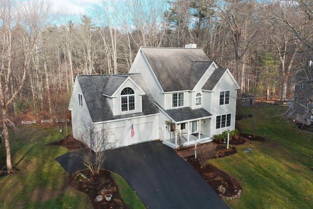 34 Kinloch Drive, Stratham, NH 03885