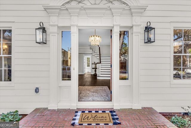 317 E 45th Street, Savannah, GA 31405