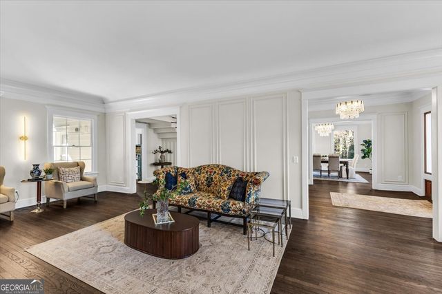 317 E 45th Street, Savannah, GA 31405