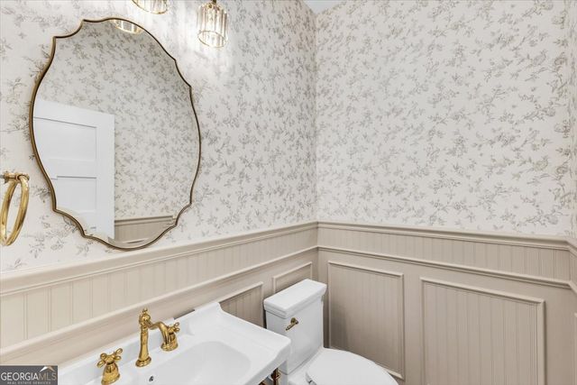 317 E 45th Street, Savannah, GA 31405