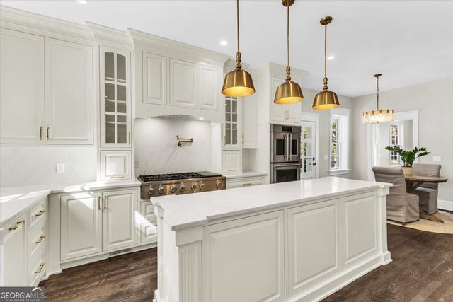 317 E 45th Street, Savannah, GA 31405