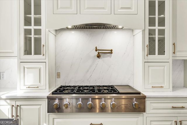 317 E 45th Street, Savannah, GA 31405