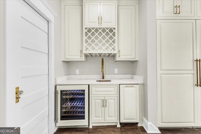 317 E 45th Street, Savannah, GA 31405