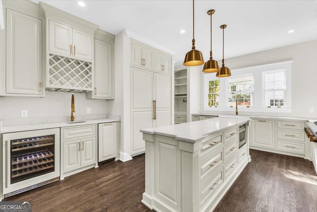 317 E 45th Street, Savannah, GA 31405