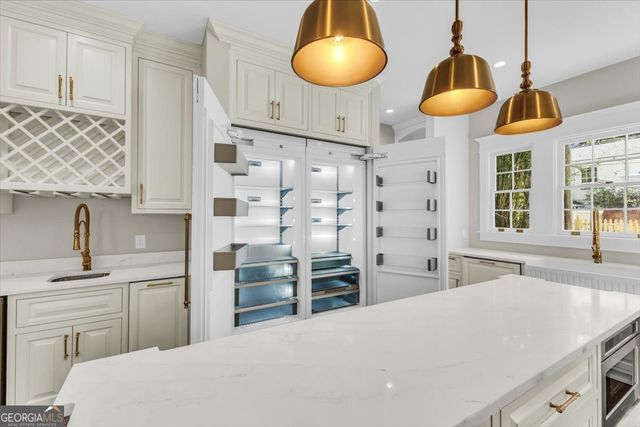 317 E 45th Street, Savannah, GA 31405