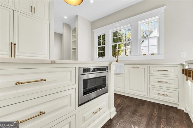 317 E 45th Street, Savannah, GA 31405