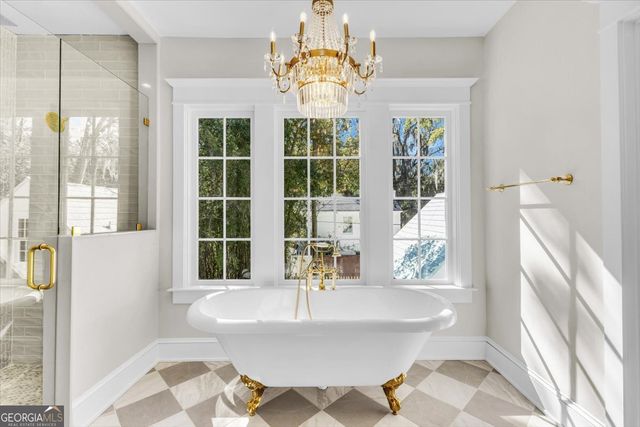 317 E 45th Street, Savannah, GA 31405