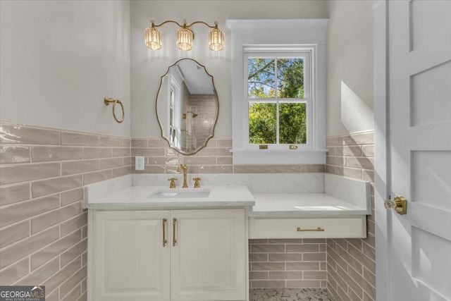 317 E 45th Street, Savannah, GA 31405