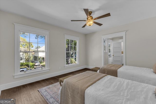 317 E 45th Street, Savannah, GA 31405