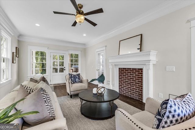 317 E 45th Street, Savannah, GA 31405