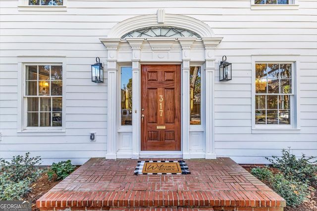 317 E 45th Street, Savannah, GA 31405