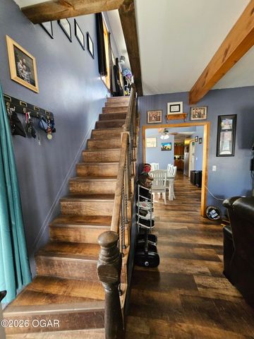 705 N Myrtle Street, Pierce City, MO 65723