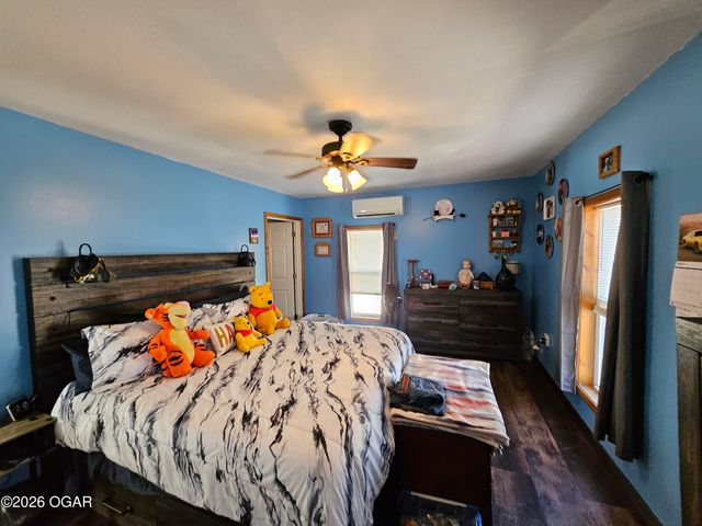 705 N Myrtle Street, Pierce City, MO 65723