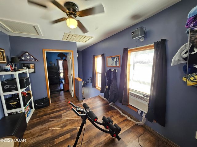 705 N Myrtle Street, Pierce City, MO 65723