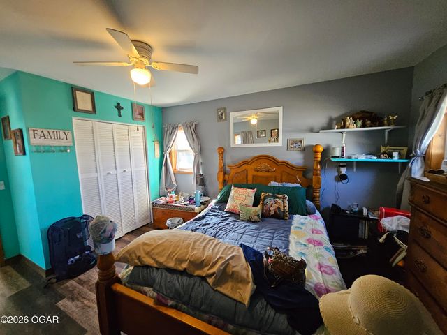 705 N Myrtle Street, Pierce City, MO 65723