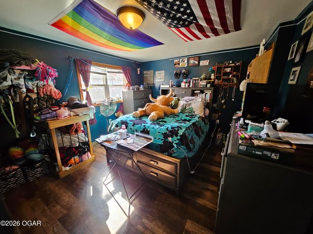 705 N Myrtle Street, Pierce City, MO 65723