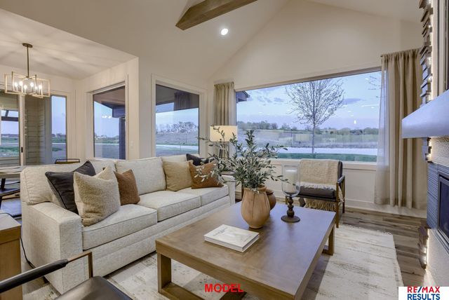 20145 W Street, Omaha, NE 68135