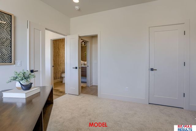 20145 W Street, Omaha, NE 68135