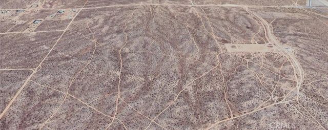 5700 30th St W, Rosamond, CA 93560