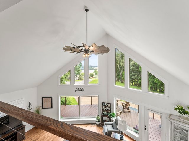 46 Willow Dr, Winchester, TN 37398