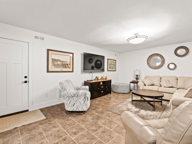 46 Willow Dr, Winchester, TN 37398
