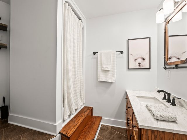 46 Willow Dr, Winchester, TN 37398