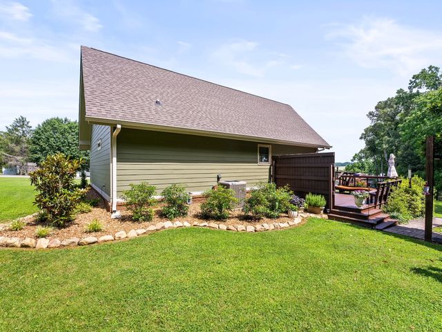 46 Willow Dr, Winchester, TN 37398