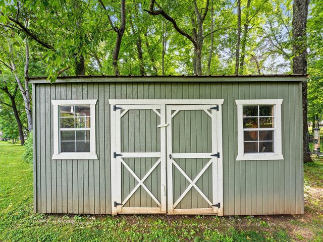 46 Willow Dr, Winchester, TN 37398