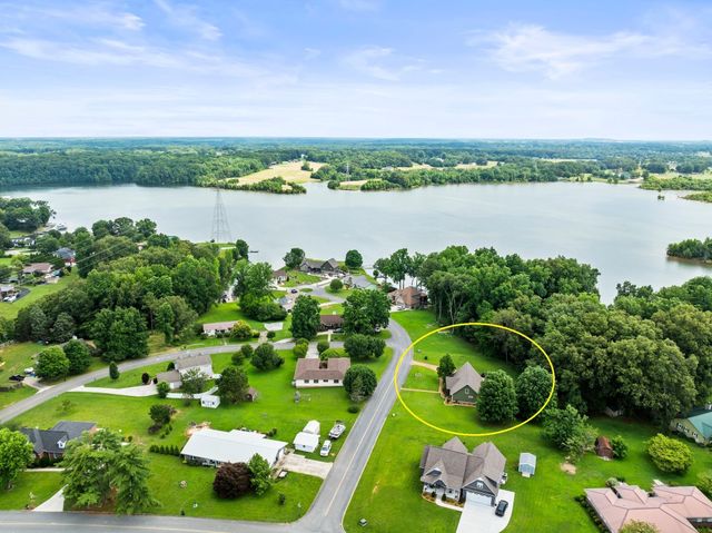 46 Willow Dr, Winchester, TN 37398