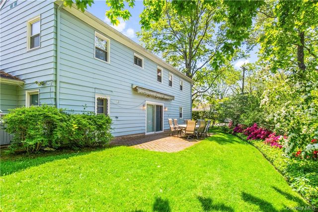 372 Heathcote Road, Scarsdale, NY 10583
