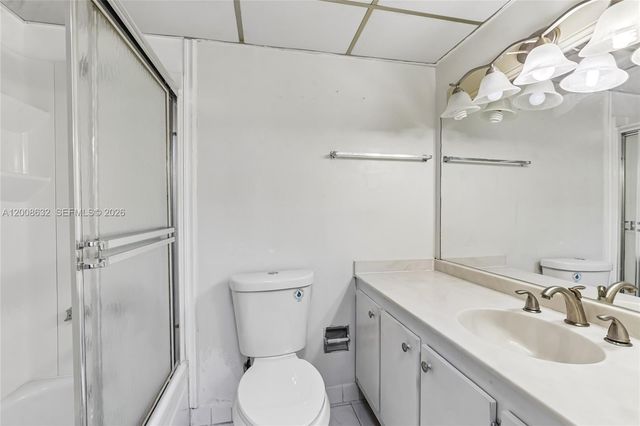 5900 NW 44th St 312, Lauderhill, FL 33319