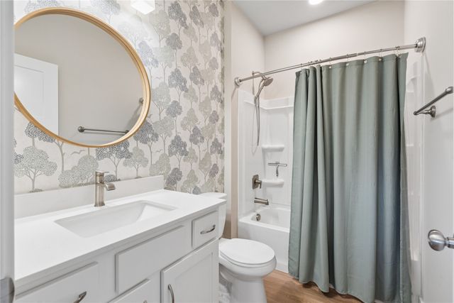 2924 Primrose Lane, Pella, IA 50219