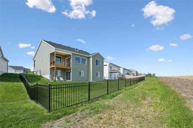 2924 Primrose Lane, Pella, IA 50219