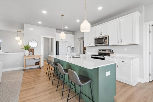 2924 Primrose Lane, Pella, IA 50219