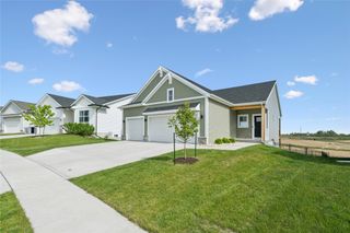 2924 Primrose Lane, Pella, IA 50219