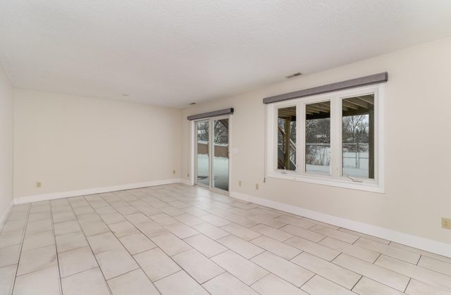 510 Elaine Avenue, Shoreview, MN 55126