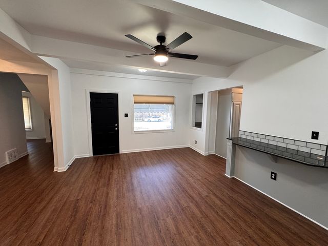 404 Sherman Street, Joliet, IL 60433