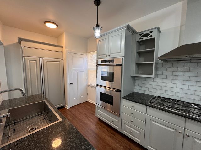 404 Sherman Street, Joliet, IL 60433