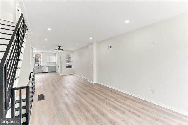 4142 DUNGAN ST, Philadelphia, PA 19124