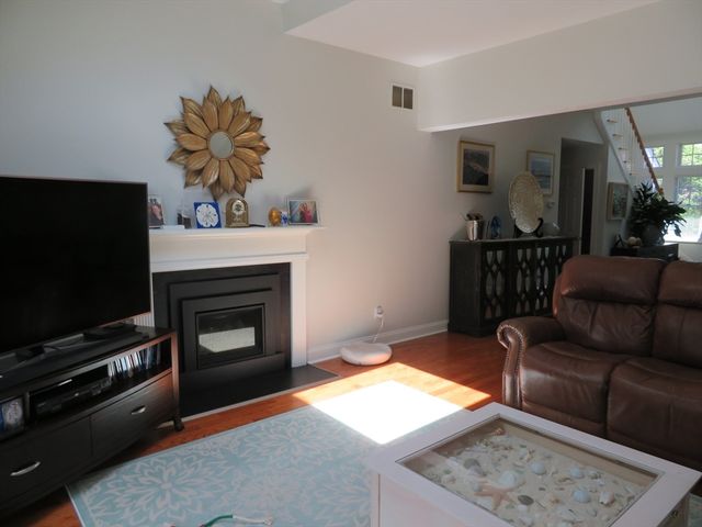 73 Hidden Bay Dr 73, Dartmouth, MA 02748