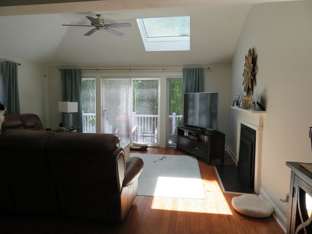 73 Hidden Bay Dr 73, Dartmouth, MA 02748