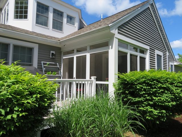 73 Hidden Bay Dr 73, Dartmouth, MA 02748