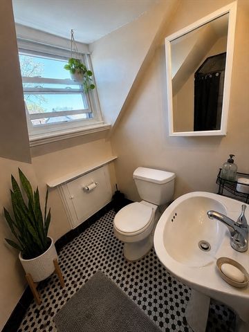 23 Parsons St 3, Boston, MA 02135