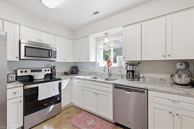 1716 Rueger St, Virginia Beach, VA 23464