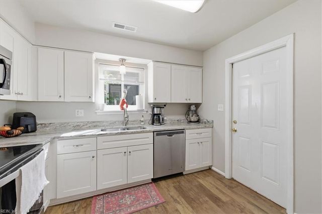 1716 Rueger St, Virginia Beach, VA 23464