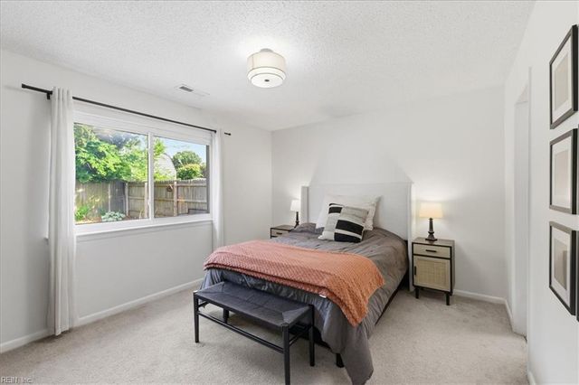 1716 Rueger St, Virginia Beach, VA 23464