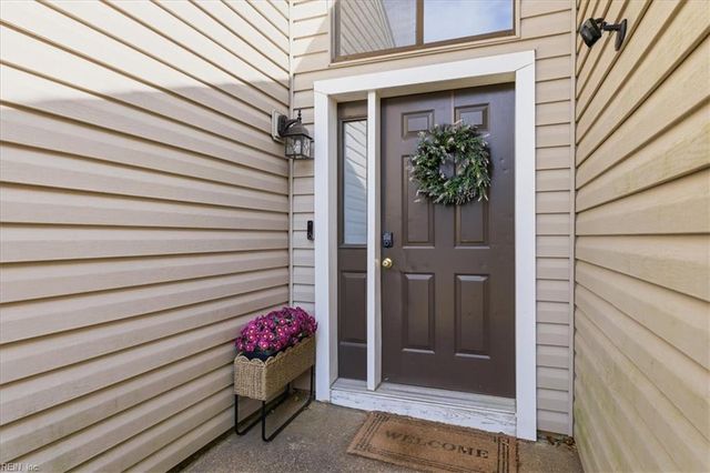 1716 Rueger St, Virginia Beach, VA 23464