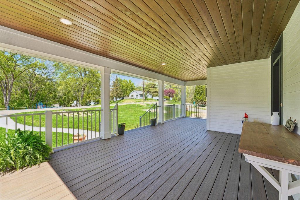1316 3rd Street, Mendota, MN 55150 — photo 3