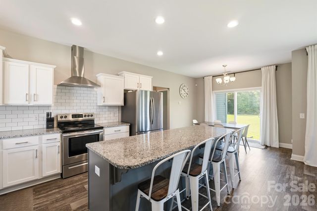 3154 NE 43RD Avenue, Hickory, NC 28601
