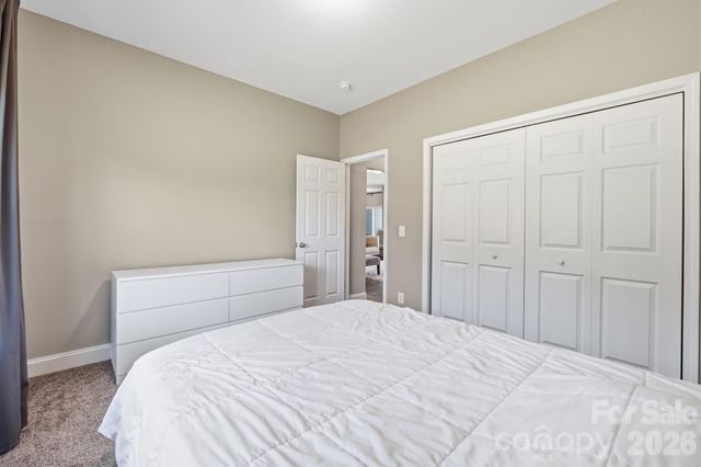 3154 NE 43RD Avenue, Hickory, NC 28601